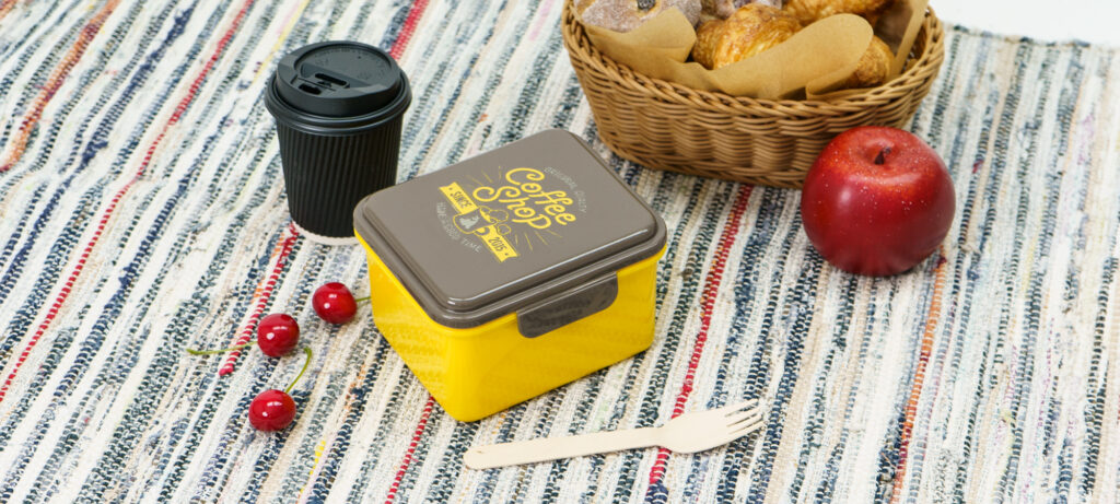 スクエアランチボックス