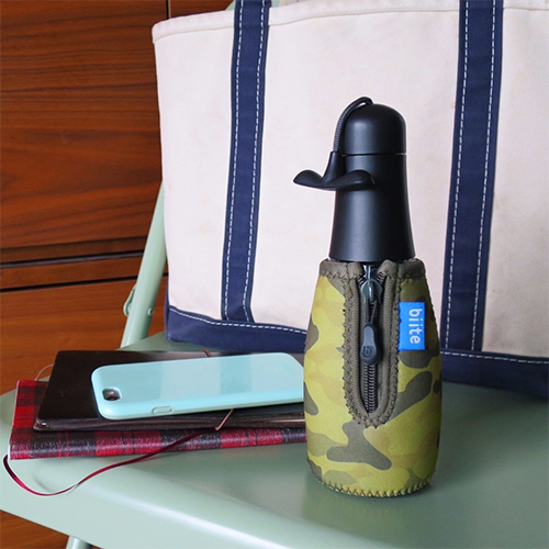 迷彩柄ボトル